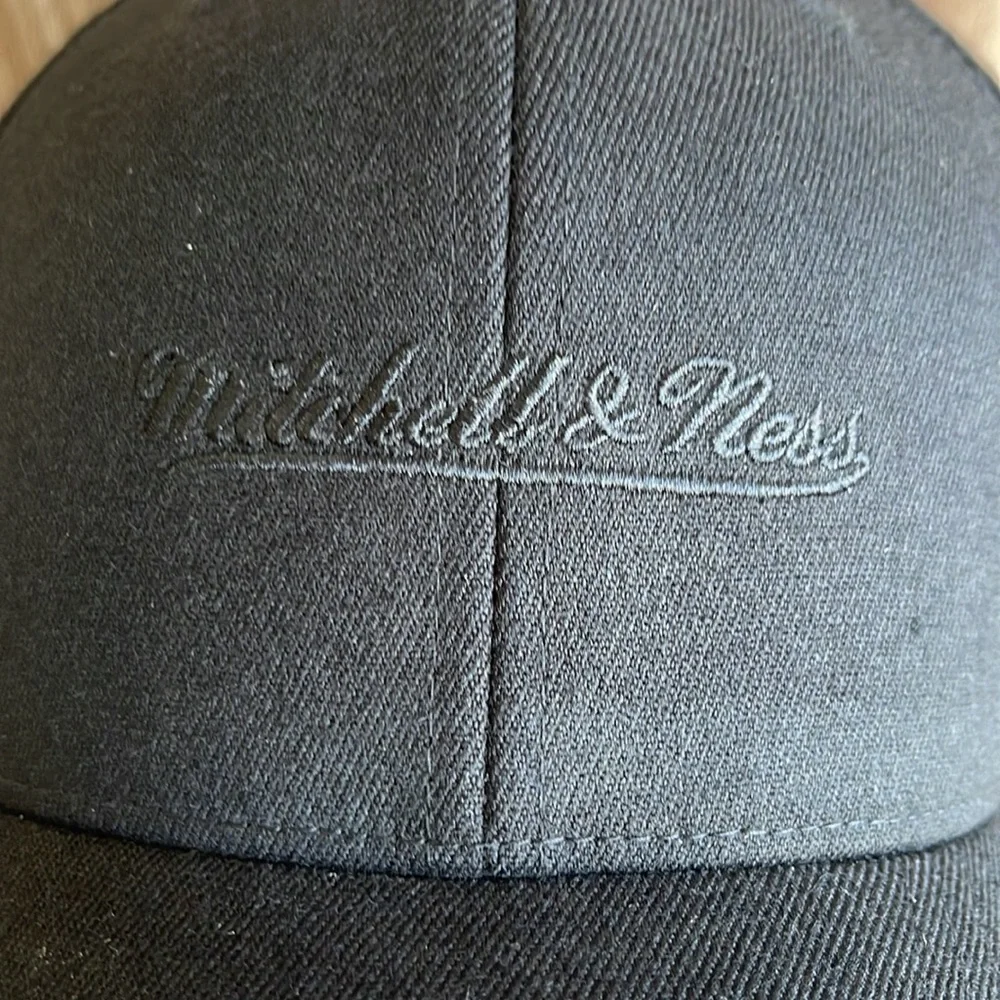 New with tags Mitchell & Ness Black Cap